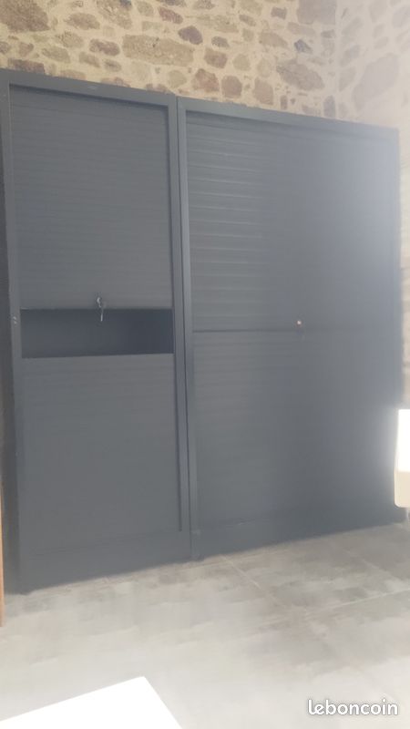 Armoire à rideau métallique (image 1)