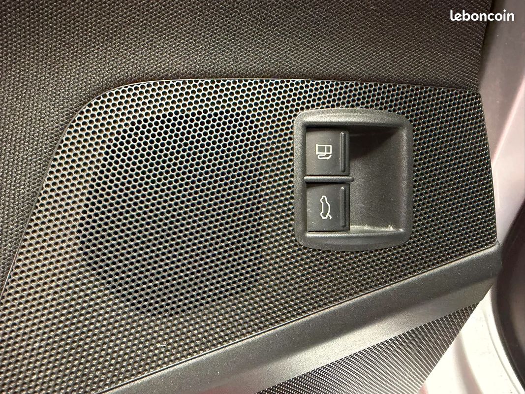 Volkswagen Passat CC 2.0 TDI 150ch BVM6 Business - Entretien à jour - Carplay - Embrayage et distribution Neuf - Radar AV/AR - Sièges électriques (image 20)