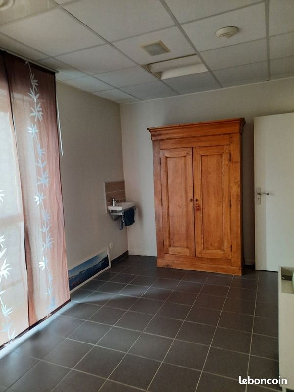 Appartement 1 pièce 17 m² · à Saint-Paul-de-Varces · 17 m² · 250 €