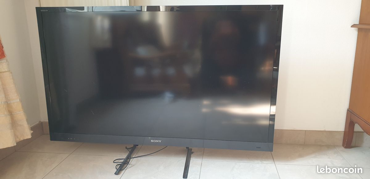 TV SONY BRAVIA model kdl 55ex720 (image 1)