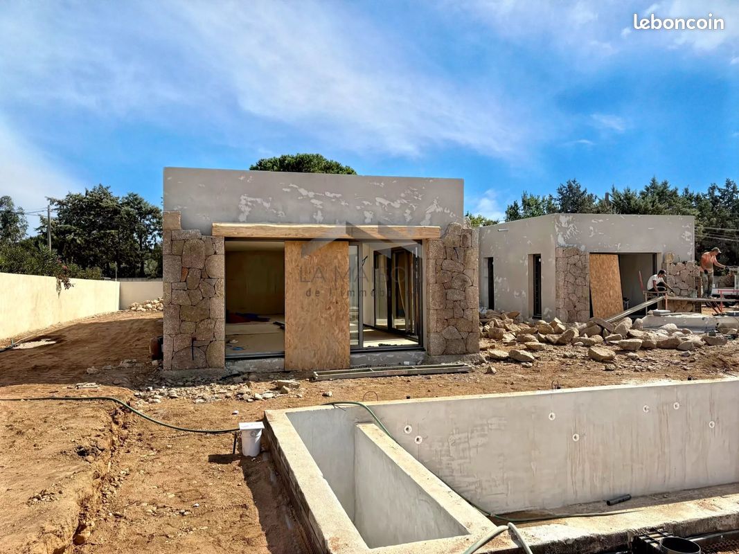 Maison 5 pièces 177 m² · à Lecci · 177 m² · 1 390 000 €