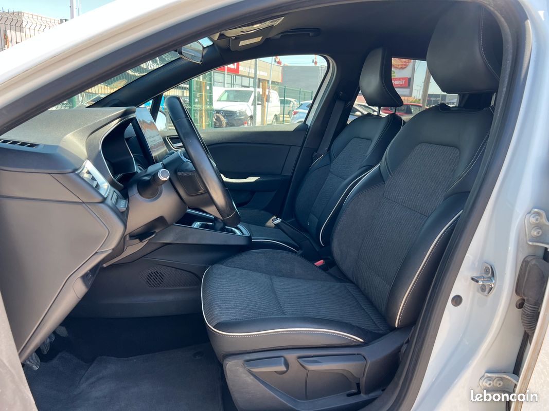 Renault Clio 5 1.5 dCi 115 ch S/S Intens Caméra (image 4)