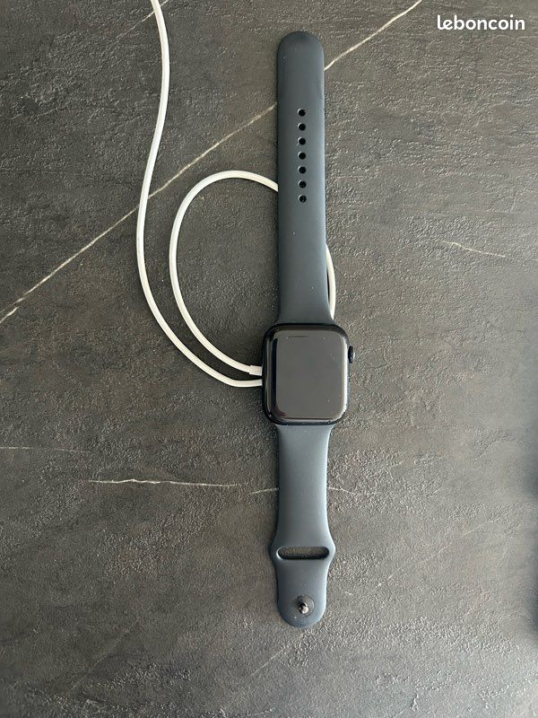 Montre Apple Watch SE gen2 (image 1)