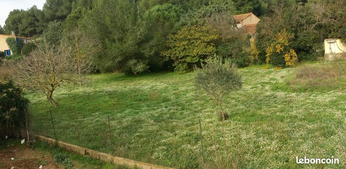 Terrain constructible · à Ensuès-la-Redonne · 400 000 €