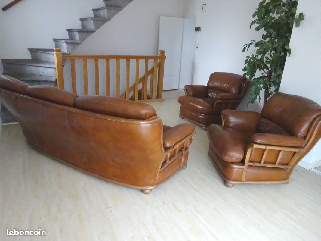 Canape 3 place + 2 fauteuil + pouf en cuir pleine fleur (image 3)