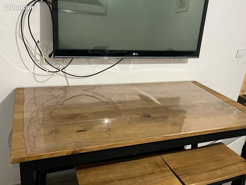 Table (image 12)
