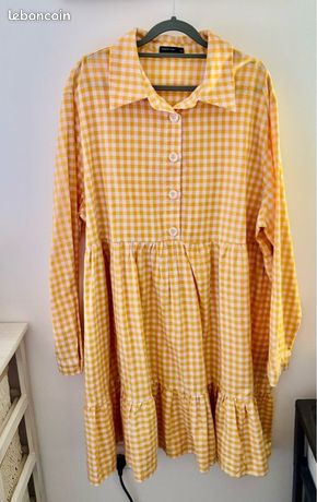 Robe mi-longue avec imprimé coloré de Claude Arielle | 3122083 | Robes