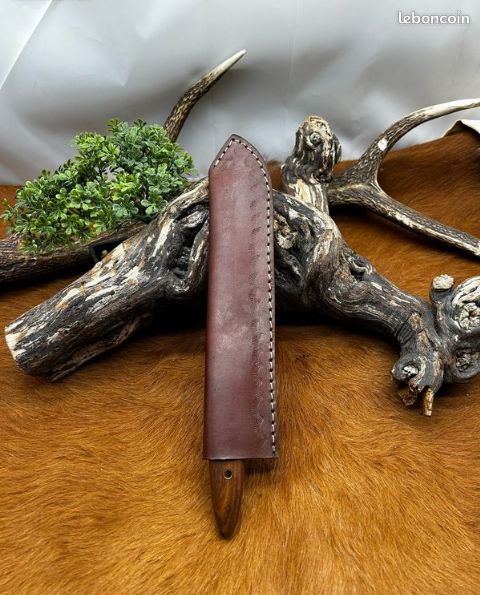 Couteau acier avec manche en bois - Ocai - Largeur 4 CM Couteau acier avec manche en bois - Ocai - Largeur 4 CM