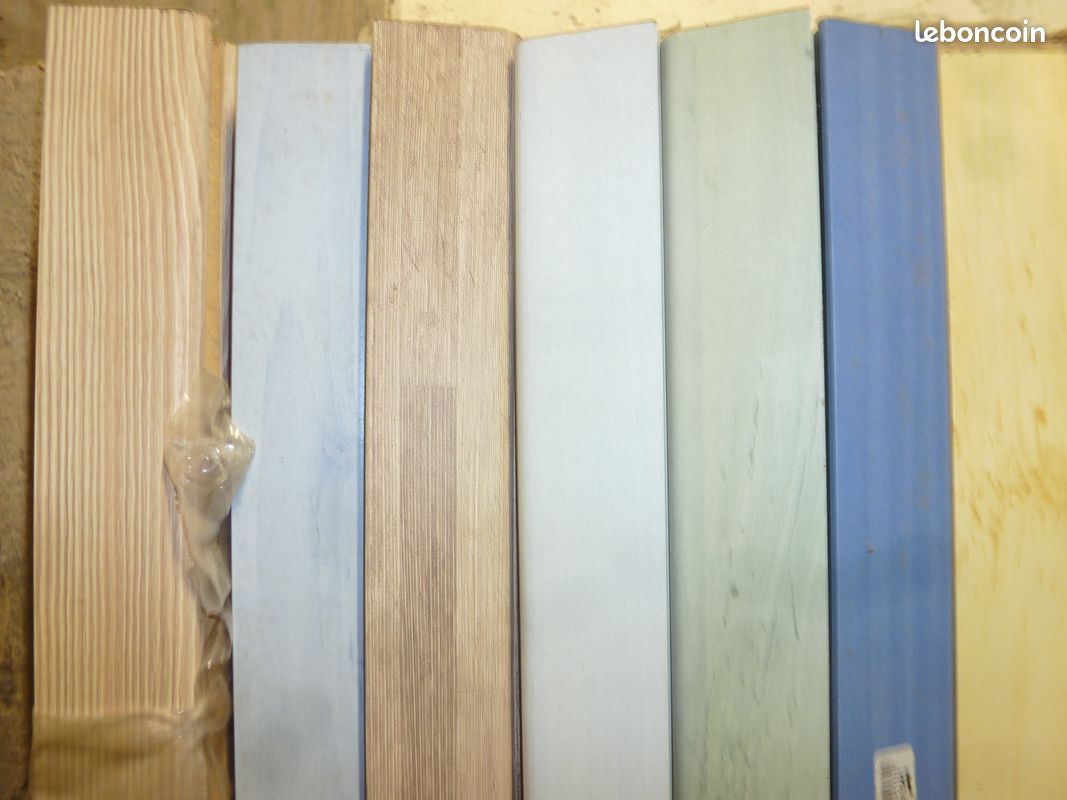Plinthe stratifié divers coloris ; 2 euro piece (image 1)