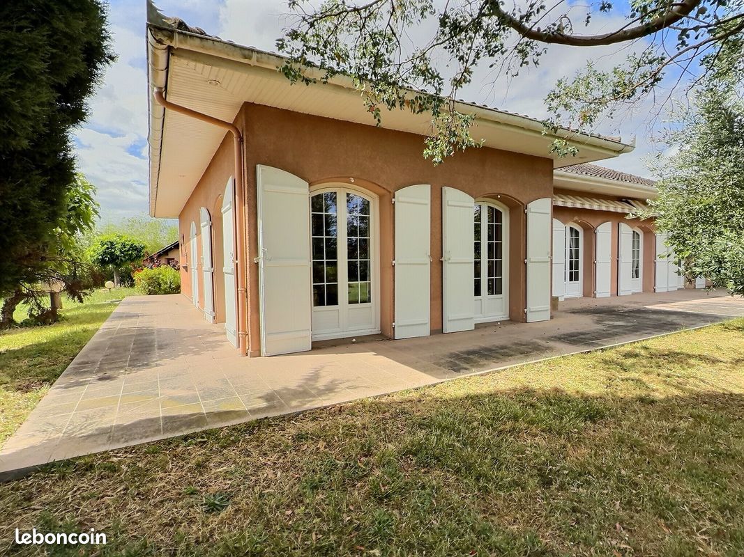 Propriété 5 pièces 175 m² (image 16)