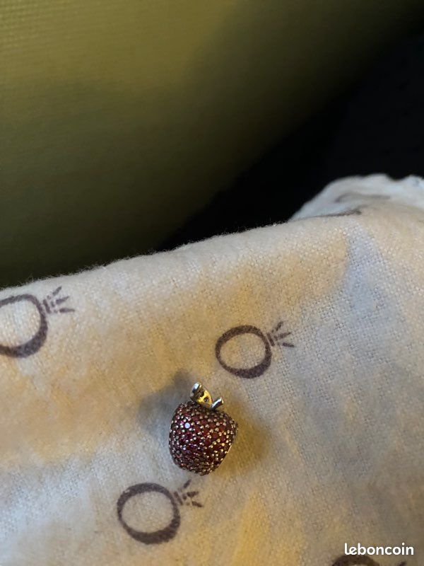 Charm Pandora Pomme Scintillante (image 4)