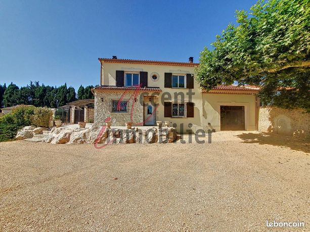 Propriété 6 pièces 142 m²
