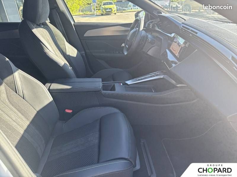Peugeot 408 Electrique 58 kWh 210 ch GT (image 13)