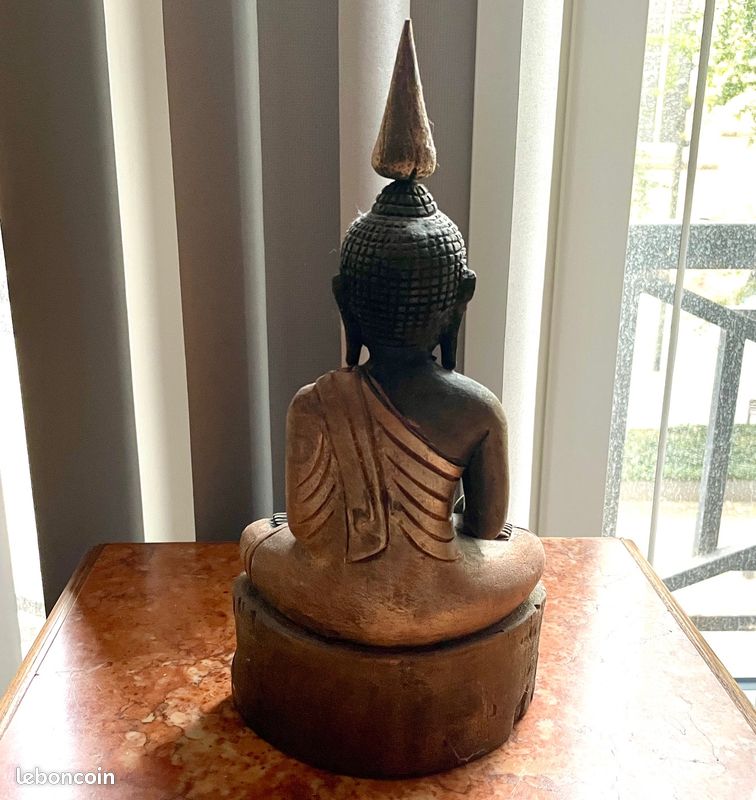 Bouddha en bois thaïlandais (image 3)