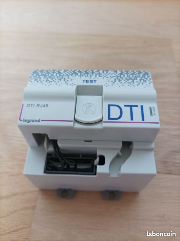 DTI RJ45 Legrand 413008 (image 1)