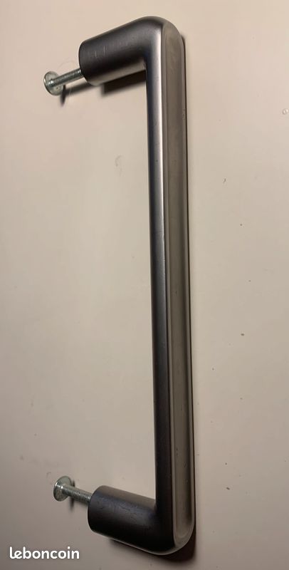 Poignées de placard entraxe 16cm (image 2)