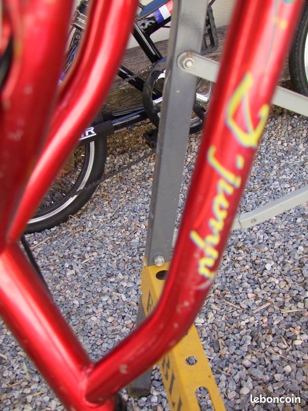 Trottinette rouge de la marque D'JUMPY (pas électrique) (image 13)