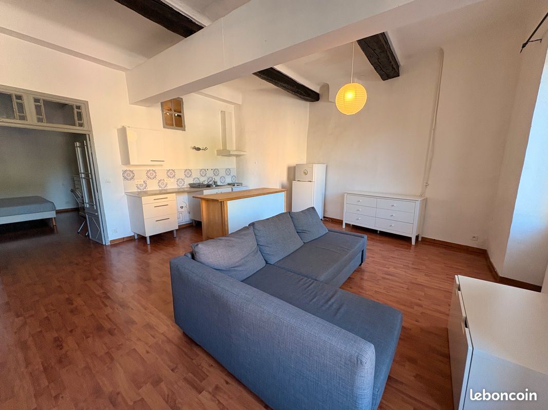 Appartement 2 pièces 47 m² · à La Tour-d'Aigues · 47 m² · 662 €/mois