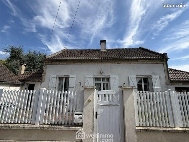 Maison 4 pièces 88 m² · à Noyon · 88 m² · 82 000 €