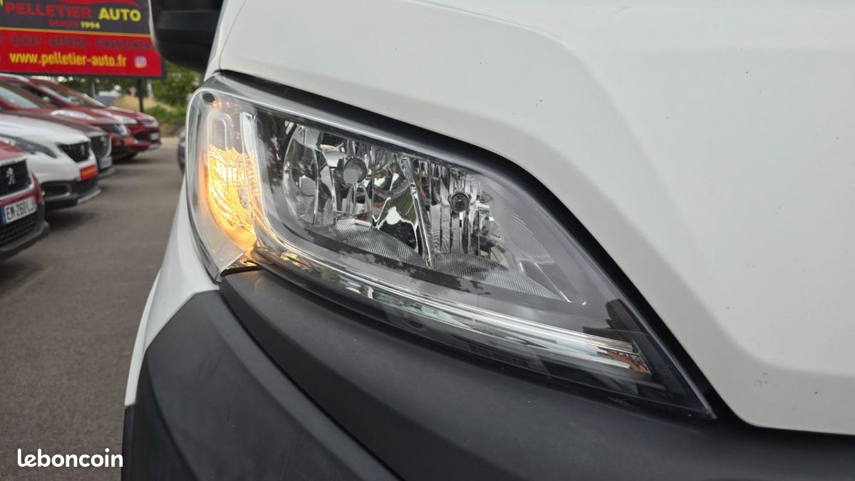 Peugeot Boxer Fourgon Surélevé 333 L2H2 Pack Clim Nav HDi 130 (image 5)