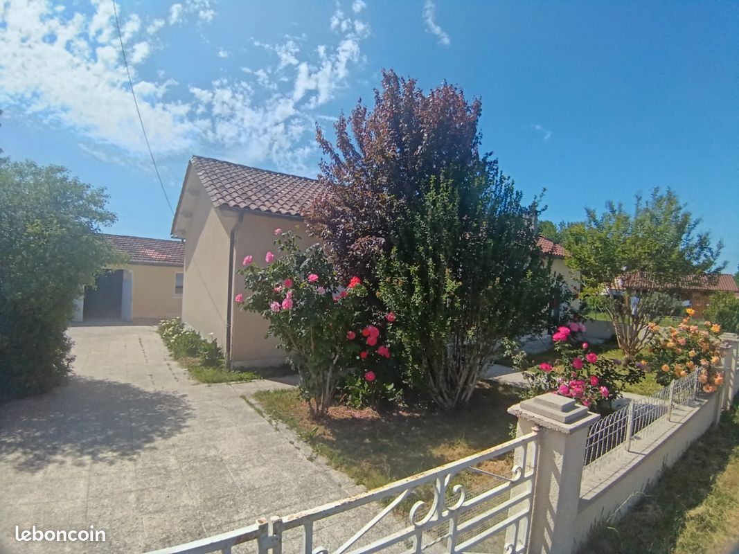 Maison 5 pièces 90 m² · à Saint-Germain-du-Salembre · 90 m² · 155 000 €
