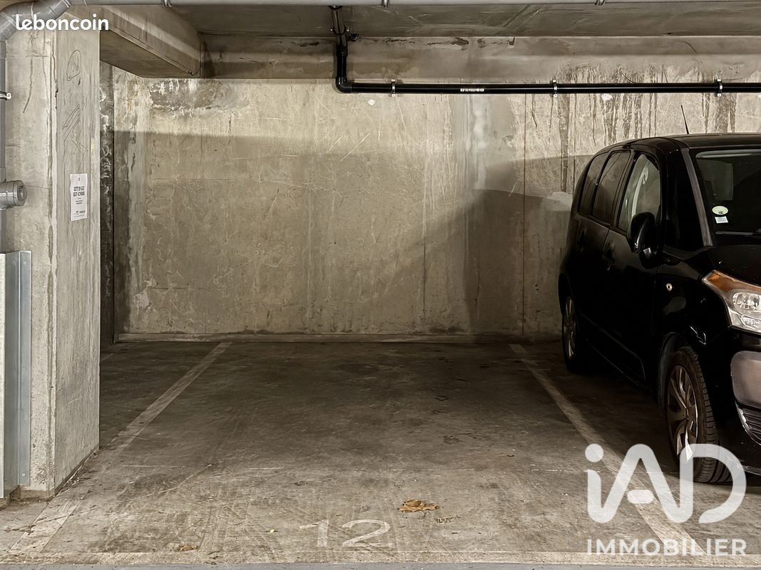 Parking 12 m² · à Bagneux · 12 m² · 22 000 €