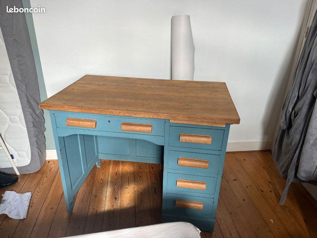 Bureau année 40-50 (image 1)