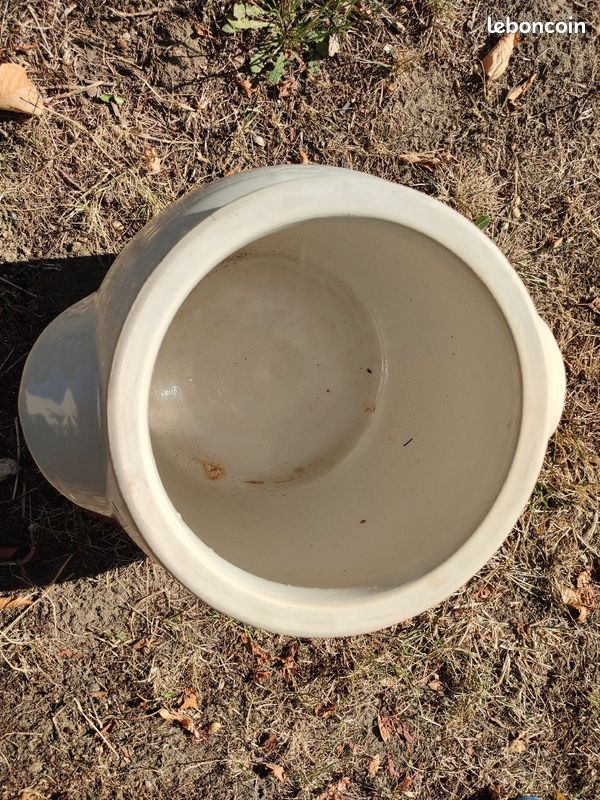 Ancien grand pot à graisse en grès blanc (image 2)