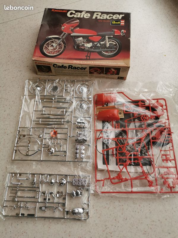 KAWASAKI 500 H1 Café Racer - REVELL 1/12eme (image 2)