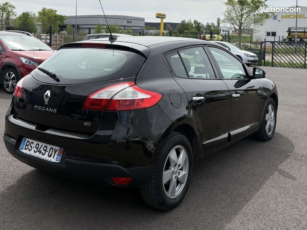 RENAULT MEGANE III BERLINE BUSINESS dCi 110 FAP eco2 Business Euro 5 EDC (image 5)