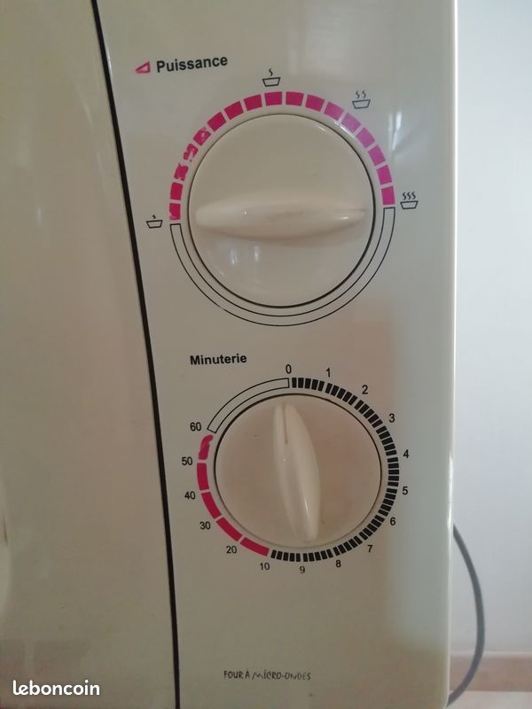 Micro ondes Haier blanc (image 4)
