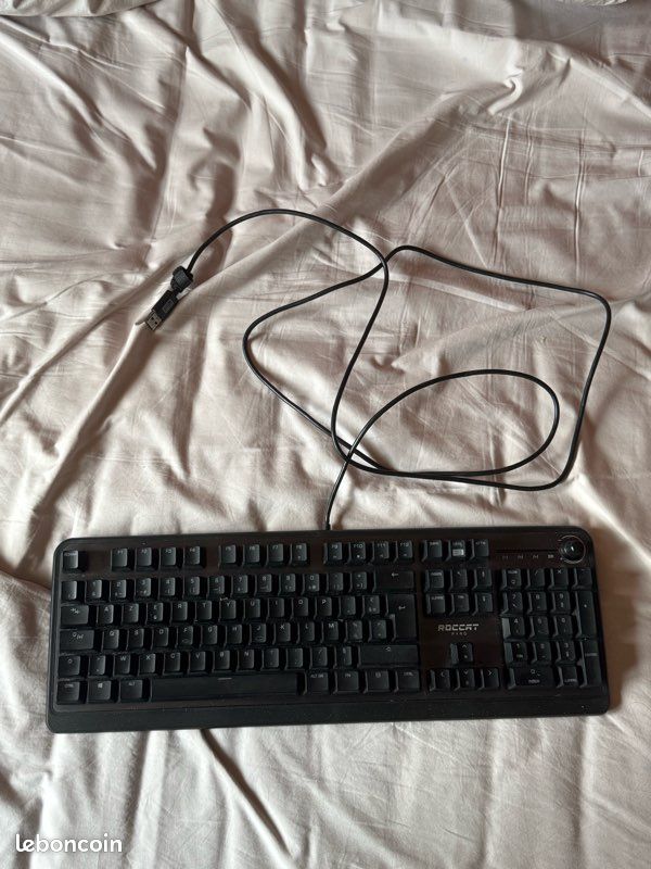 Clavier Roccat pyro (image 2)