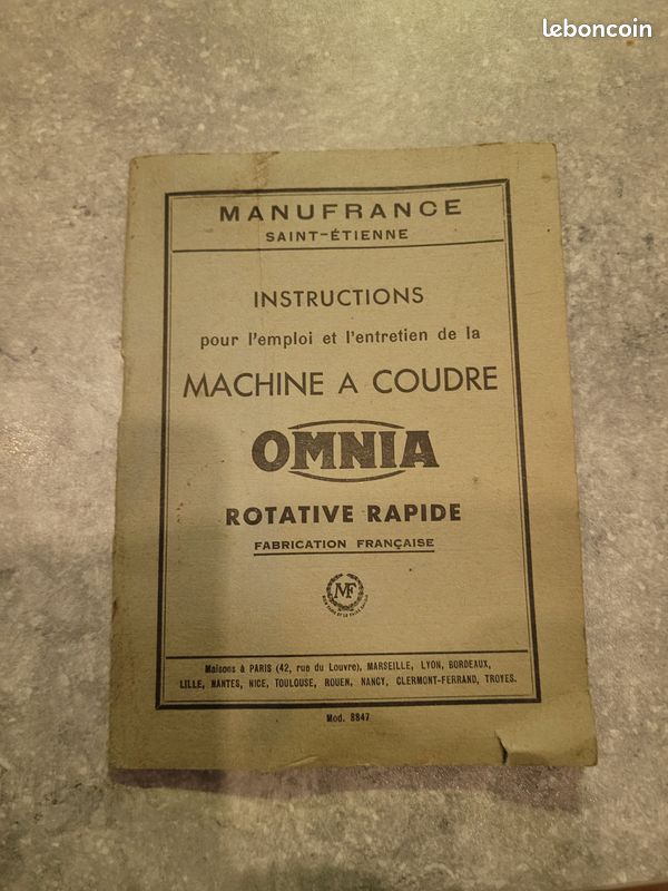 Livre manuelle machine a coudre (image 1)