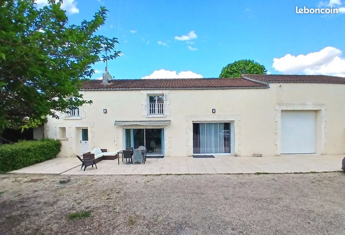 Maison 8 pièces 208 m² · à Réparsac · 208 m² · 267 500 €