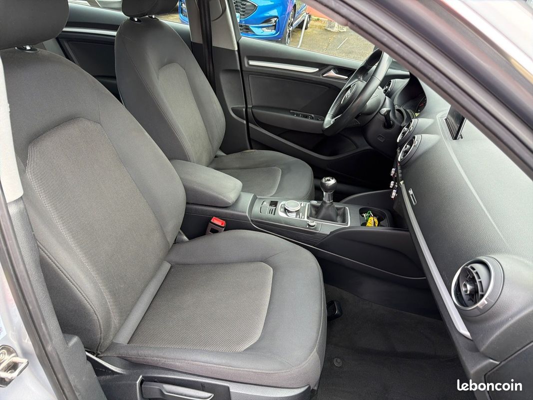 AUDI A3 Sportback 30 TDI 116 Design (image 17)