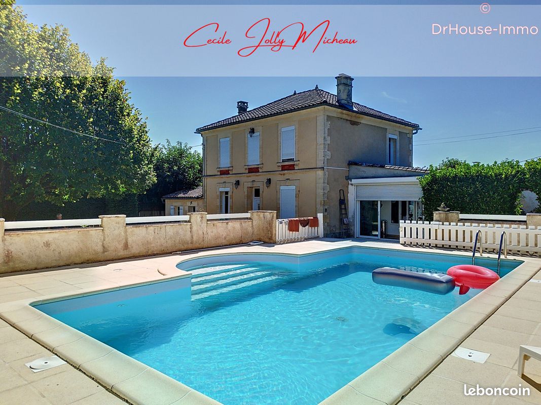 Maison 4 pièces 129 m² · à Val-de-Livenne · 129 m² · 45 000 €