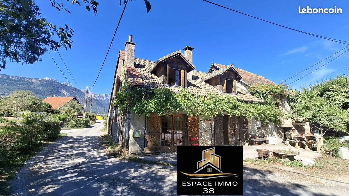 Maison 5 pièces 107 m² · à Sinard · 107 m² · 241 000 €