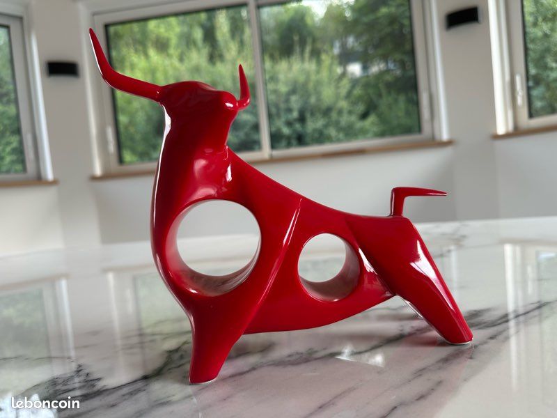 Statuette Taureau Wall Street En Résine - 31cm, Symbolise Richesse Et Chance