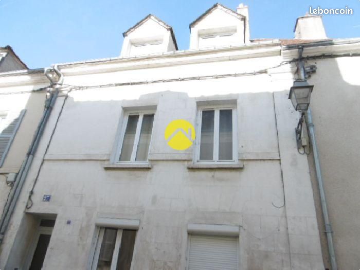 Maison 6 pièces 166 m² · à Le Blanc · 166 m² · 109 000 €