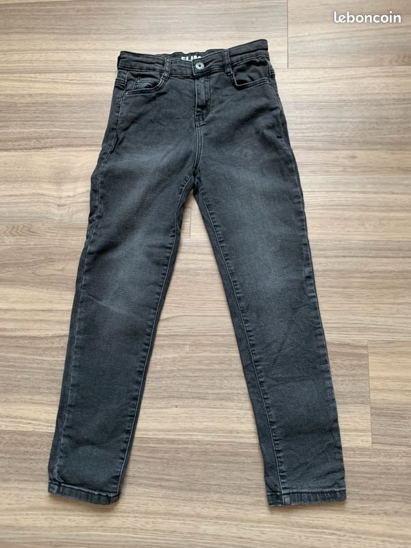 Pantalon Jean noir 9 ans (image 1)