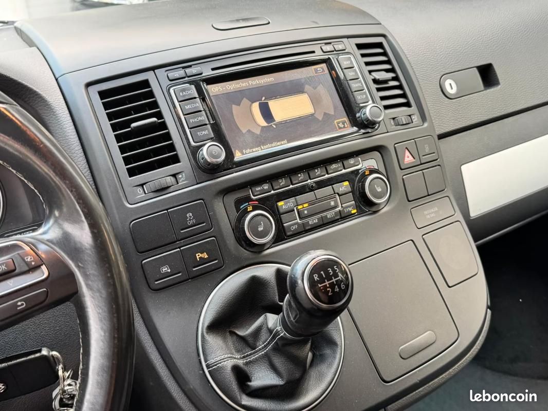 Volkswagen T5 Multivan 2.0 TDI 179 CH BVM - VOLANT EN CUIR 7 Places Bluetooth Régulateur (image 12)