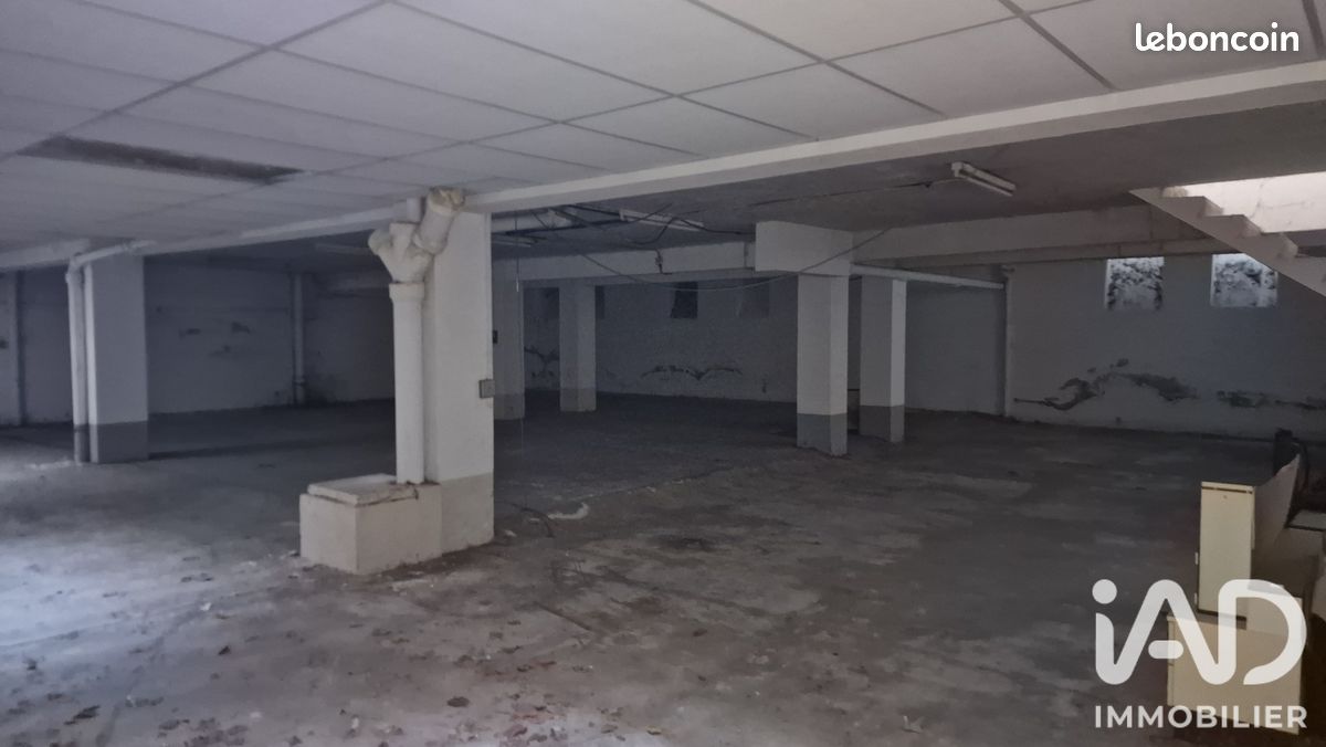 Parking 340 m² · à Perpignan · 340 m² · 160 000 €