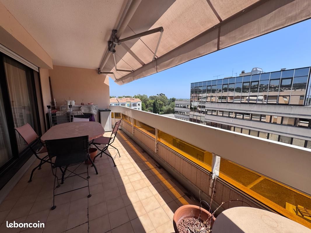 Appartement 3 pièces 70 m² · à Hyères · 70 m² · 370 000 €