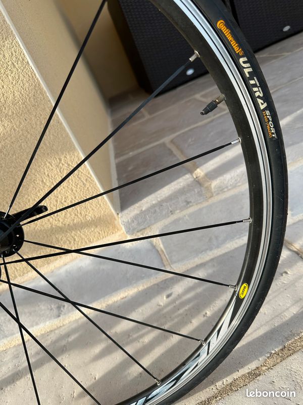 Vélo de course Gianni Motta Maximo 10 - Excellent état - Très peu roulé (image 4)