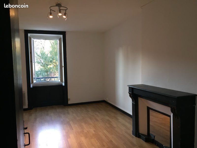 Appartement 2 pièces 36 m² · à Lons-le-Saunier · 36 m² · 425 €