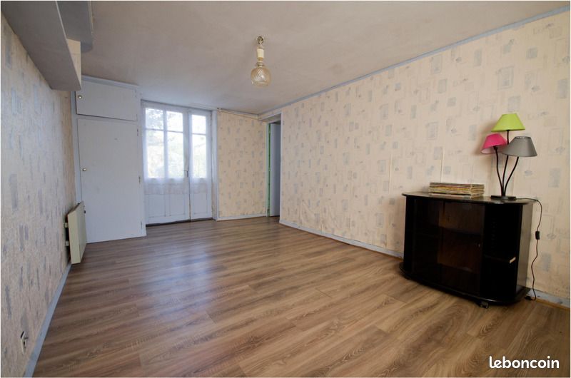 Longère 5 pièces 120 m² - Chouppes 86110 (image principale 12)