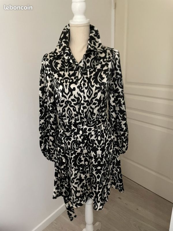Robe noire et blanche beige chic (image 3)
