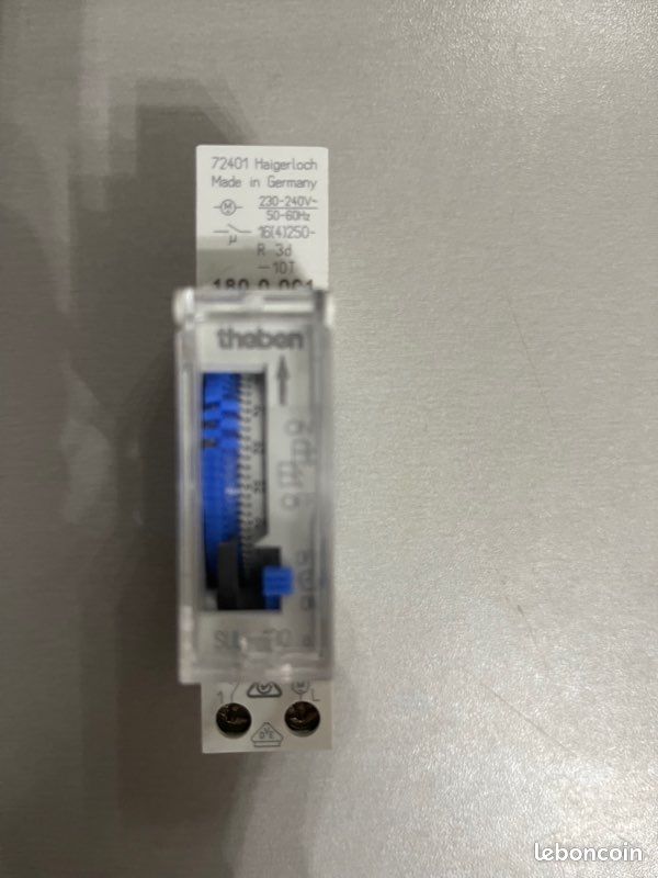 Programmateur horaire pour rail Theben 1800001 0176240 analogique 230 V (image 1)