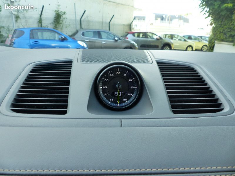 Porsche CAYENNE COUPE (9YB) 4.0 V8 680CH TURBO S E-HYBRID (image 25)