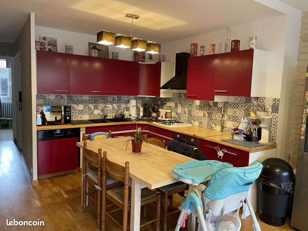 Appartement 7 pièces 128 m² · à Le Grand-Lemps · 128 m² · 900 €